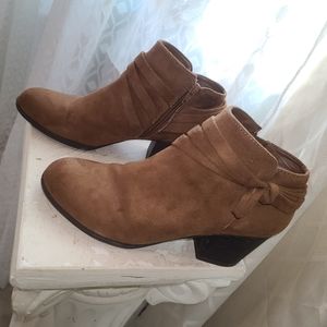 Indigo Rd. Caramel Suede Heeled Boots